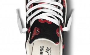 Converse e Comme des GarAi??ons